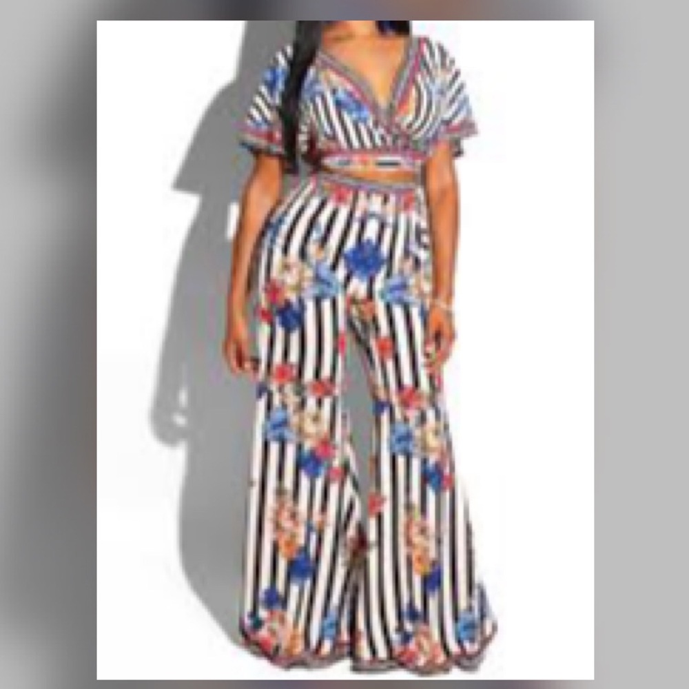 Floral and stripes set.